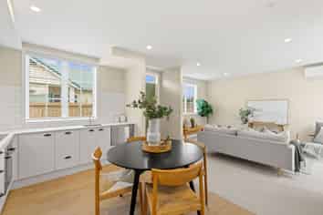 2/44 Cleveland Street, Edgeware