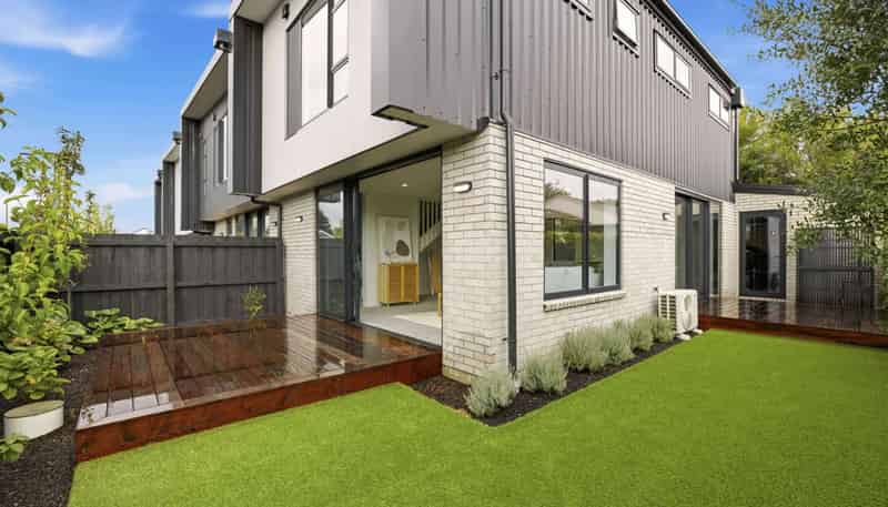 4/153 Springfield Road, Saint Albans