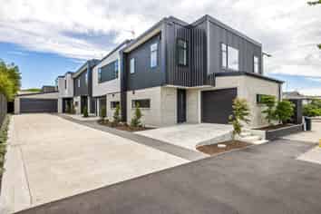 4/153 Springfield Road, Saint Albans