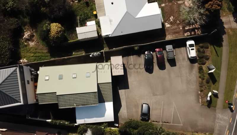 512 East Coast Road, Windsor Park