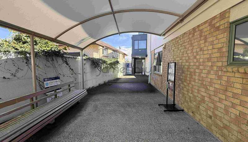 512 East Coast Road, Windsor Park