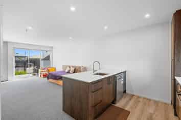 2/27 Sails Street, Papanui