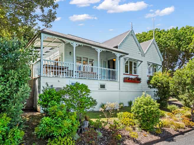 104 Ritchie Road, Parua Bay