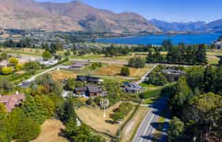 22 Ballantyne Road, Wanaka