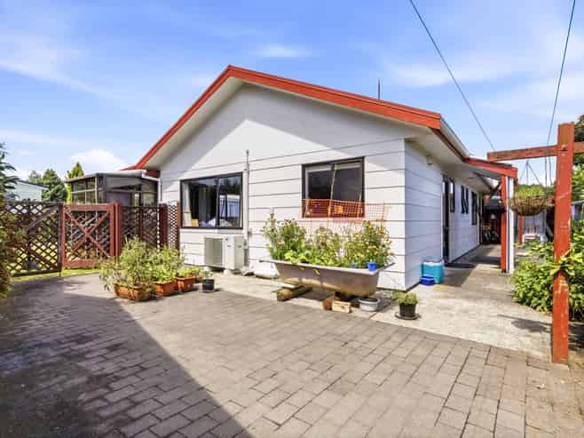 2/227 Rifle Range Road, Tauhara