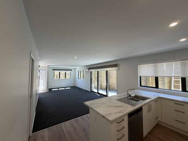 14b Omega Street, Newlands