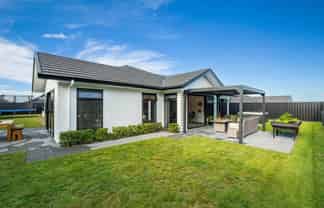 13 Penny Grove, Nukuhau