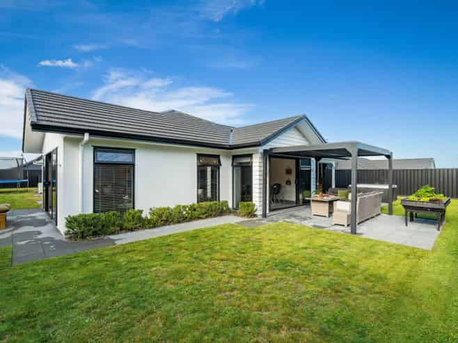 13 Penny Grove, Nukuhau