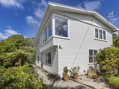 22 Saint Albans Avenue, Karori