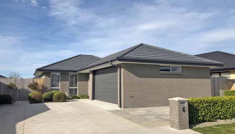 6 Shrimpton Av, Woodend