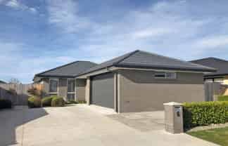 6 Shrimpton Av, Woodend