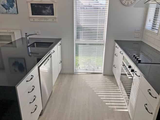 6 Shrimpton Av, Woodend