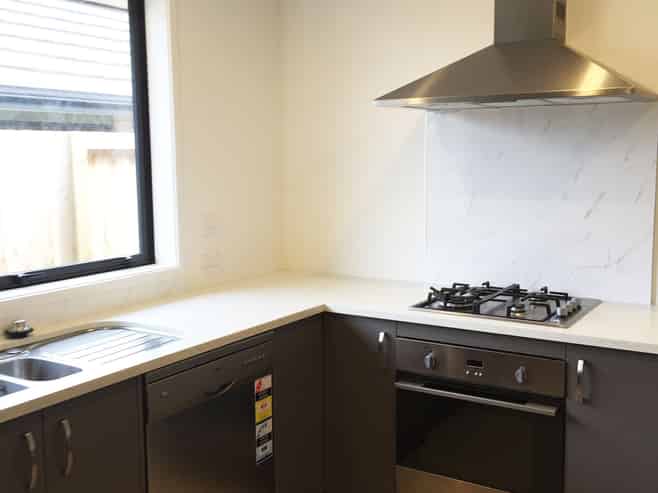 10 Teafields Court, Huntington