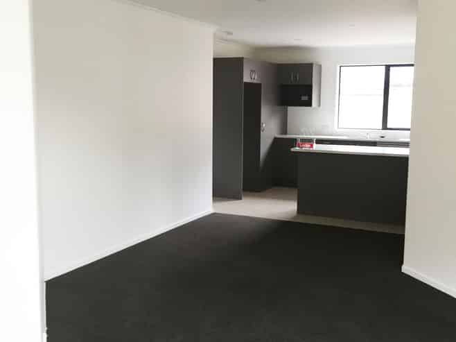 10 Teafields Court, Huntington