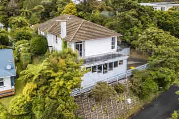 25 Collier Avenue, Karori
