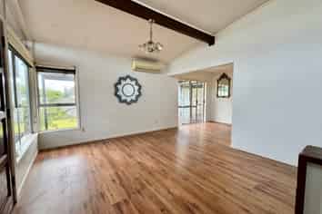 49 Rosewarne Crescent, Glendene