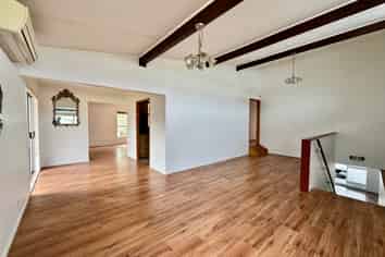 49 Rosewarne Crescent, Glendene