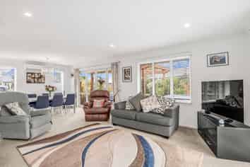 6 Ormandy Court, Amberley