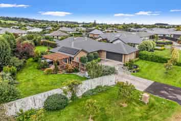 6 Ormandy Court, Amberley