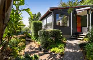 48A and 48 Maratahu Street, Westown