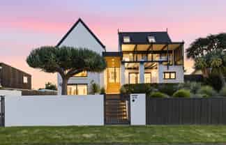 670 Papamoa Beach Road, Papamoa Beach