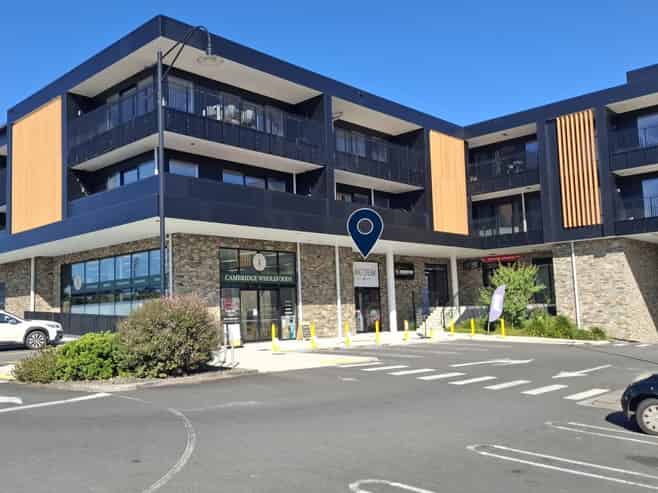 Quality Space in Growth Location