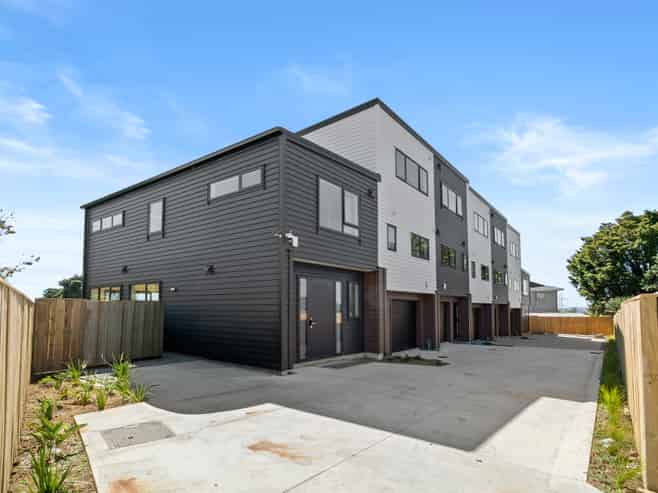 3/22 Cherry Tree Place, Massey