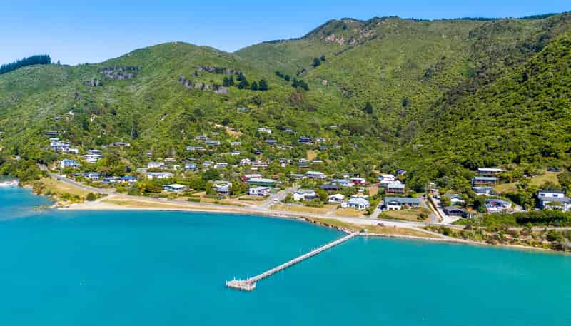 5 Okiwa Place, Anakiwa