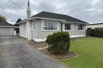 160 Weraroa Road, Levin