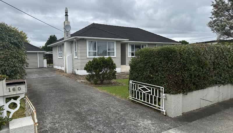 160 Weraroa Road, Levin