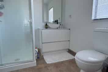 60 Whites road, Whitford