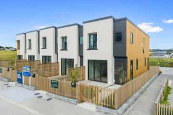 212 Henwood Road, Westgate