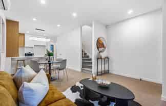 212 Henwood Road, Westgate