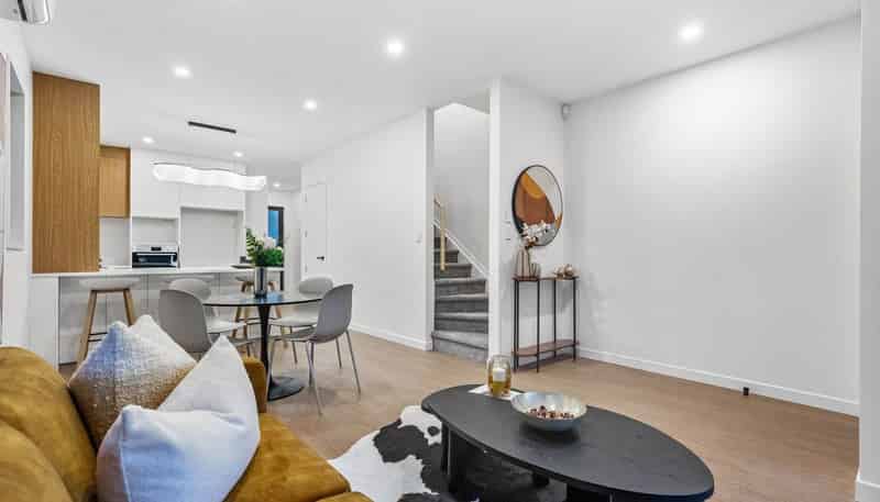 212 Henwood Road, Westgate