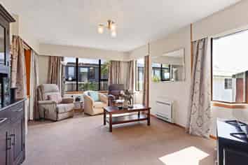 77 MacKenzie Avenue, Woolston