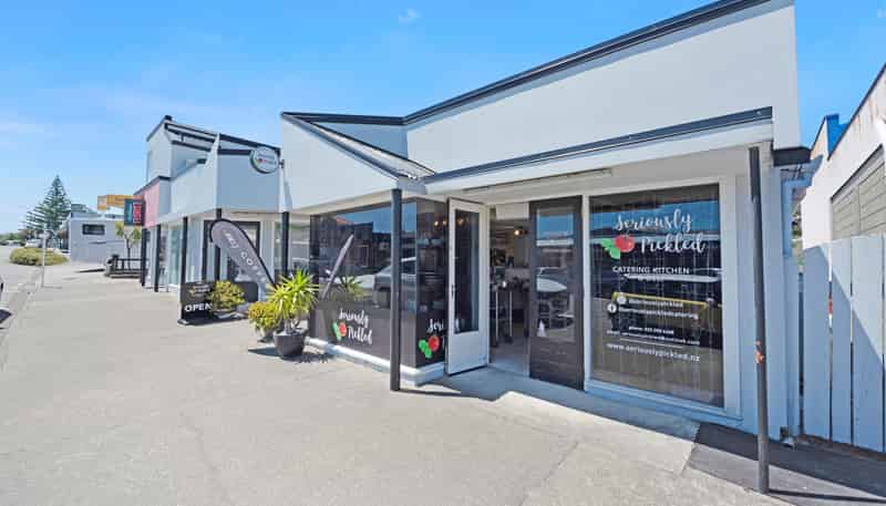 43 Seaview Road, Paraparaumu Beach