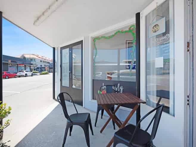 Standout Split-Risk Investment 