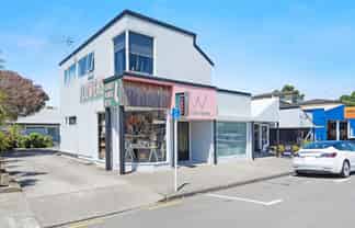 Standout Split-Risk Investment 