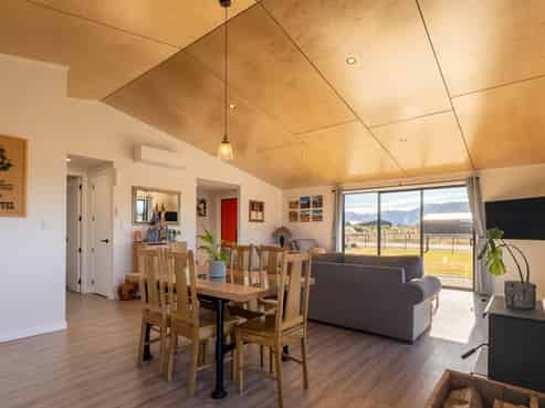 1 Tussock Crescent, TWIZEL