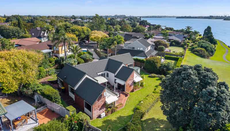 10 Neralee Court, Conifer Grove