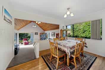 10 Neralee Court, Conifer Grove