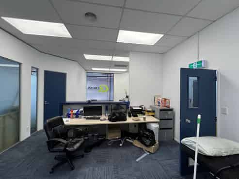 Warehouse/office
