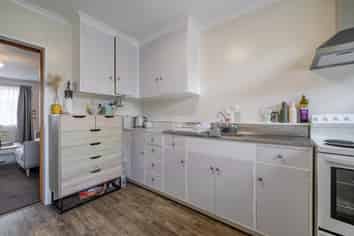 4 Kiwi Court, Roslyn