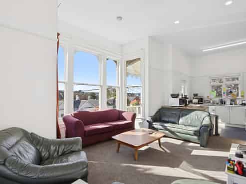 182 Queen Street, North Dunedin