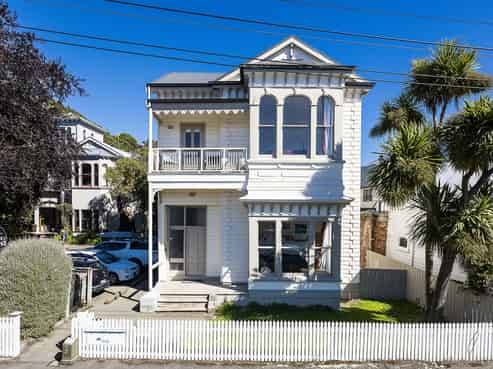 182 Queen Street, North Dunedin