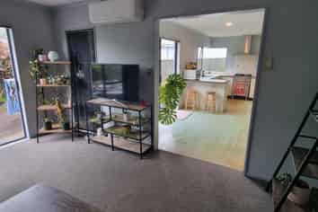 53B Jonathon Street, Brookfield