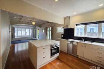 1/16 Northcote Road, Takapuna