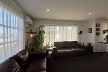 3 Leet Crescent, Papamoa Beach