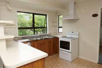 72 Aorangi Rd, Paraparaumu