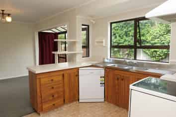 72 Aorangi Rd, Paraparaumu